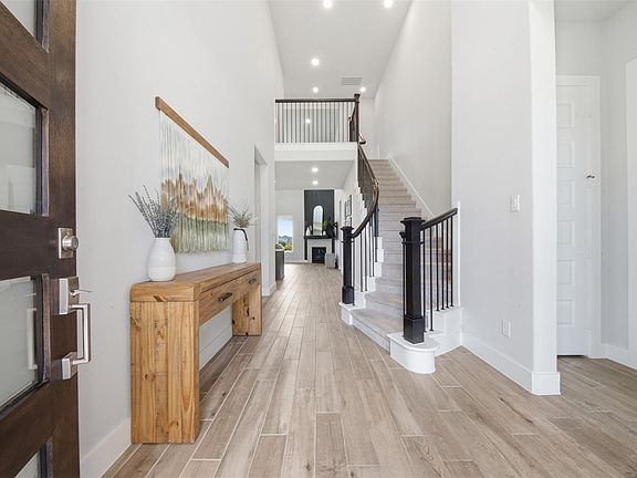 4th image of 3000 Cirrus Heights Ct