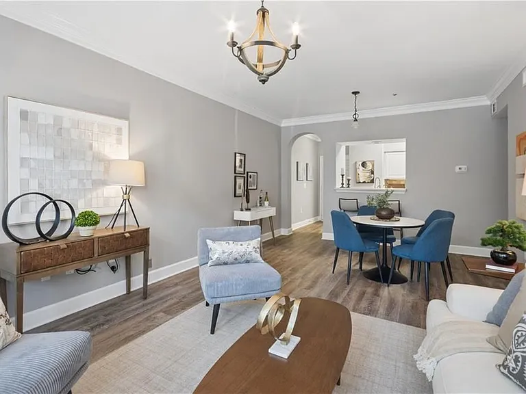 3777 Peachtree Rd #914 — Photo 8