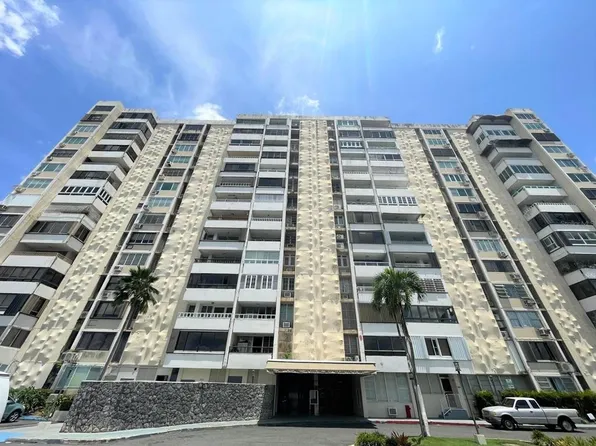 4 Laguna Gardens Cond Ave #Iv, Carolina, PR 00979