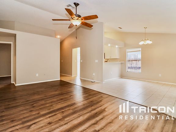 4th image of 13654 Laraway Dr