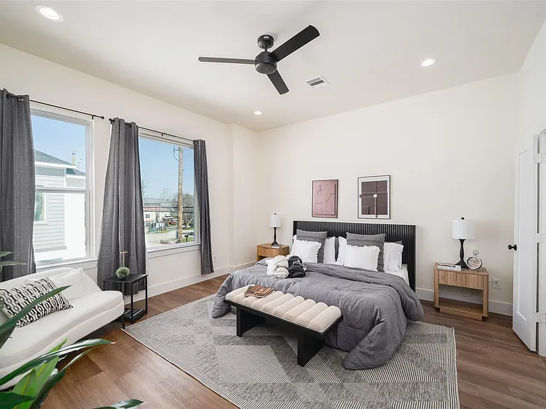 8907 Knoll Branch Dr — Photo 12