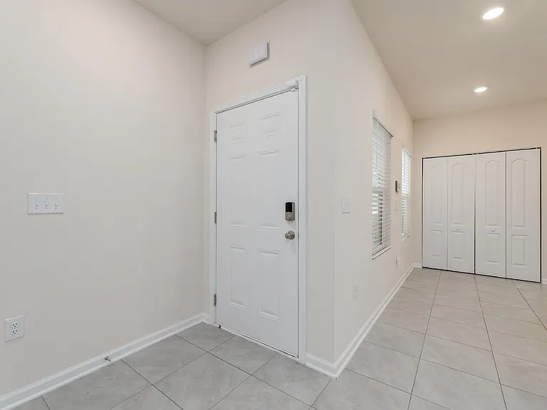9621 Baylin Ct — Photo 6