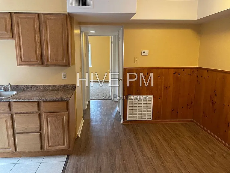 2524 Flanigan Ct #2 — Photo 10