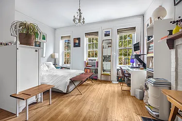 Rented by Brown Harris Stevens