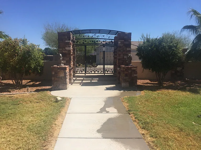 2712 S 185th Dr — Photo 11