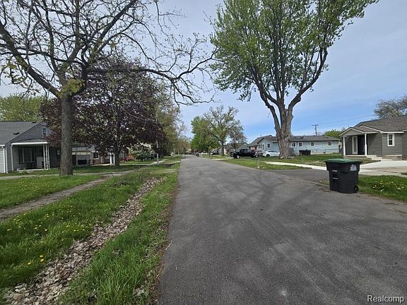 5th image of 0 Ziegler St
