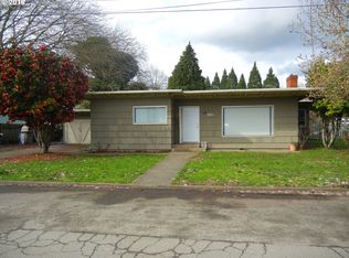989 6th St, Woodburn, OR 97071