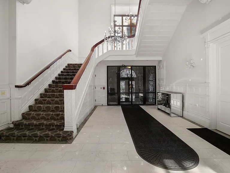 17 Gloucester St #7 — Photo 2