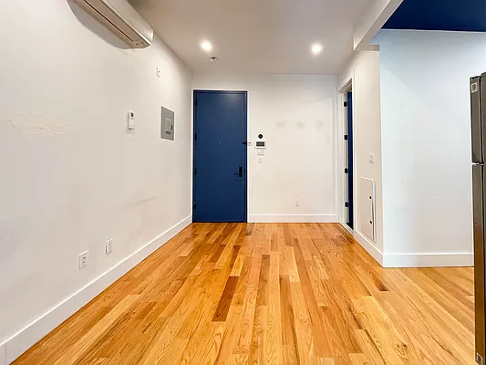 Rented by ERNY LLC | media 5