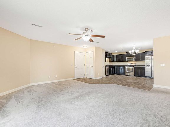 2nd image of 4111 Creek Hill Dr