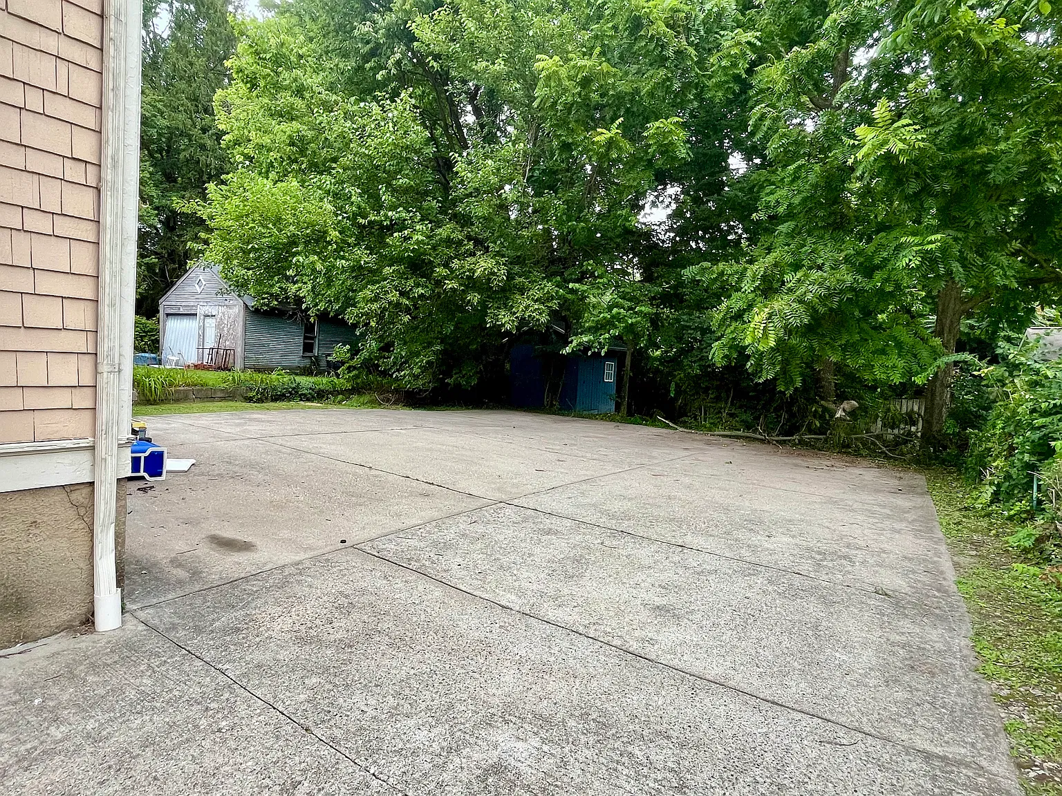5 bed, 2000 sqft, $4,250 — Photo 3