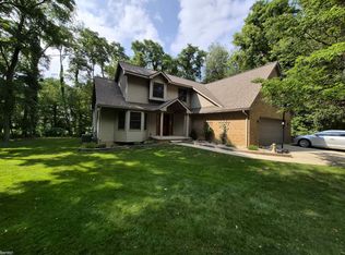11383 Whispering Pines Trl, Fenton, MI 48430