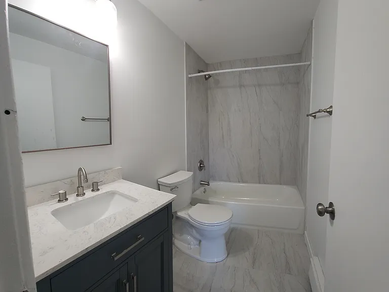 5700 108th St #2C — Photo 3