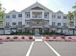 2326 Falston Cir #2326, Old Bridge, NJ 08857