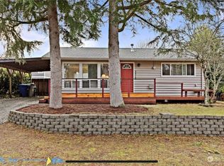 3319 NE 9th St, Renton, WA 98056