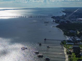 1907 Blankenship Rd, Navarre, FL 32566