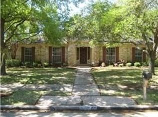 11947 Cedar Pass Dr, Houston, TX 77077