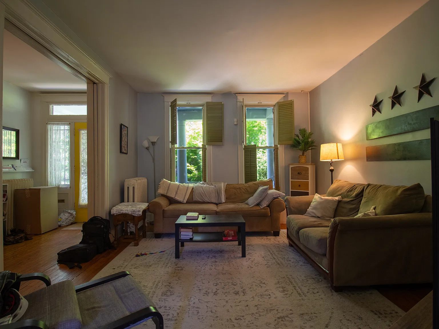 3 bed, 1.5 bath, 1470 sqft, $3,200 — Photo 3