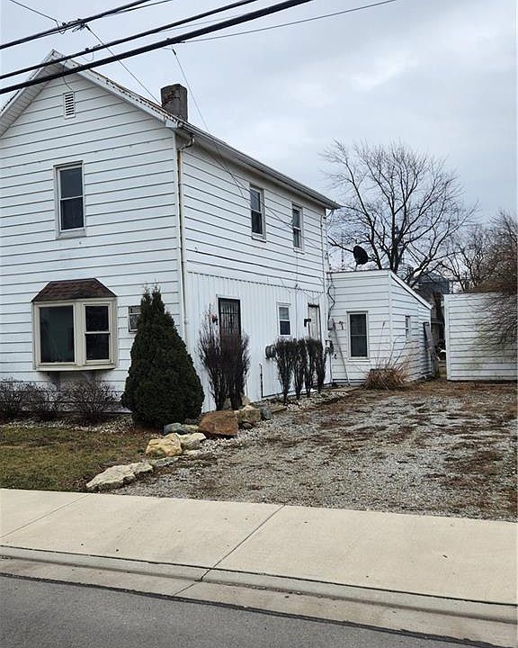 1st image of 208 E North St