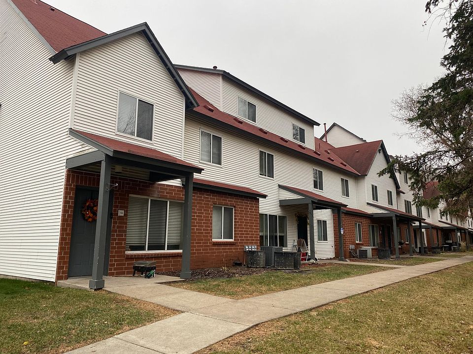 1st image of 15051 Greenhaven Dr #2P