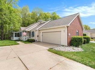 7056 Rosewood Dr #25, Flushing, MI