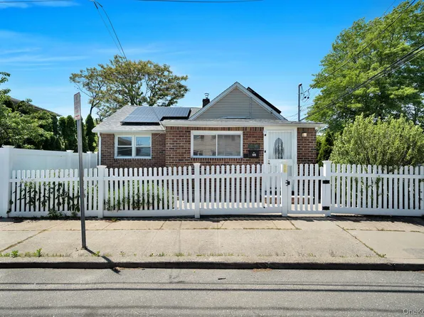 105 Claridge Avenue, Elmont, NY 11003