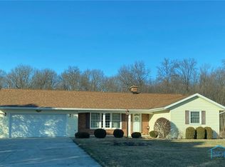 28177 Flory Rd, Defiance, OH 43512