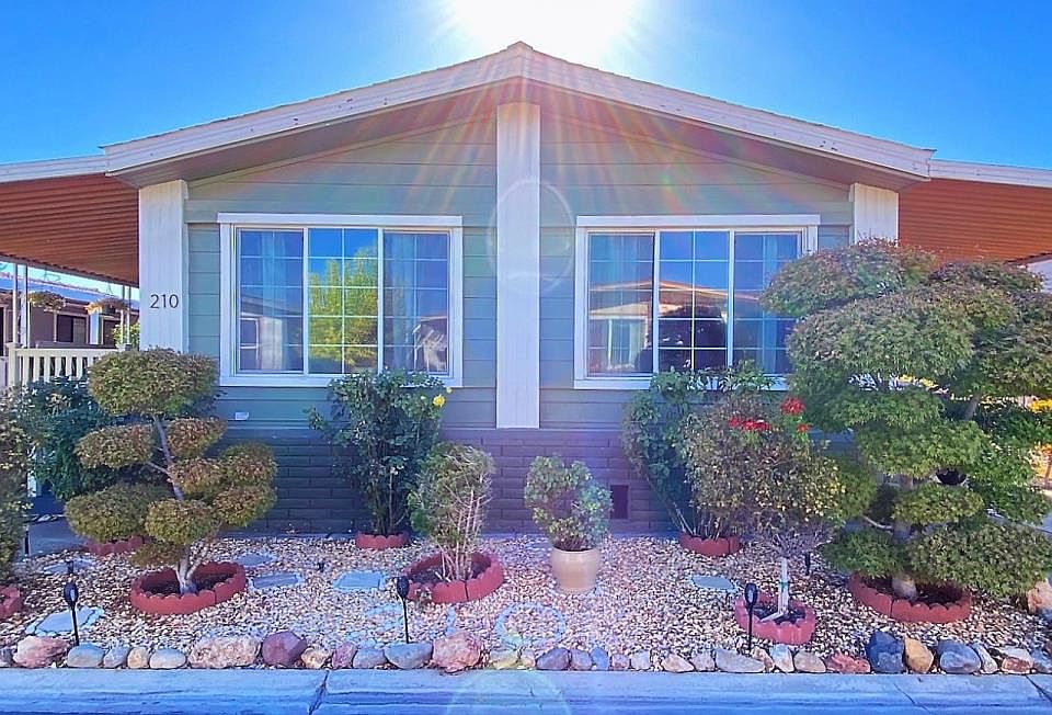 1st image of 210 Chateau La Salle Dr #210