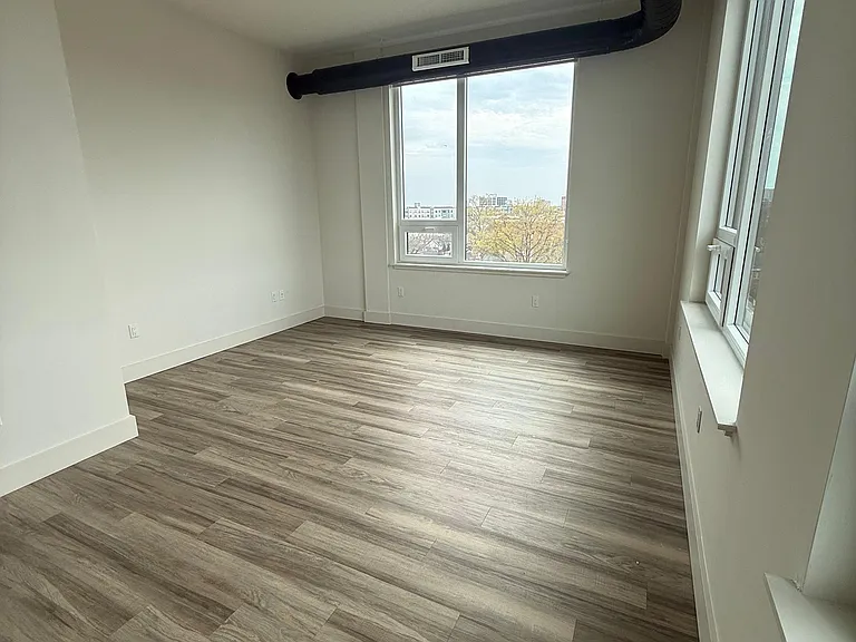 57 Washington St #7H — Photo 9