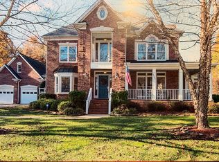 6353 Fox Chase Dr, Davidson, NC 28036