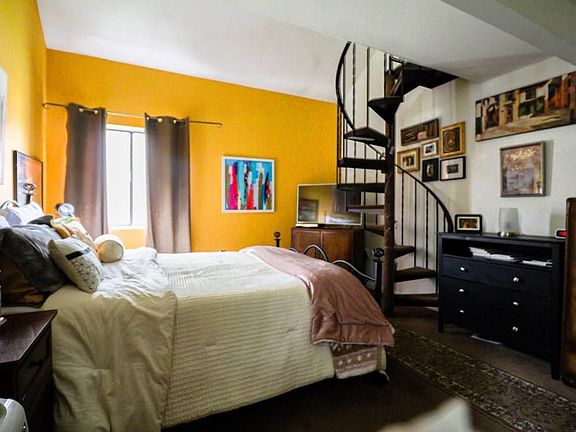 3rd image of 645 Idlewood Ct