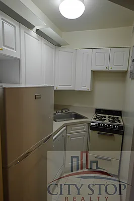 Rented by City Stop Realty | media 17