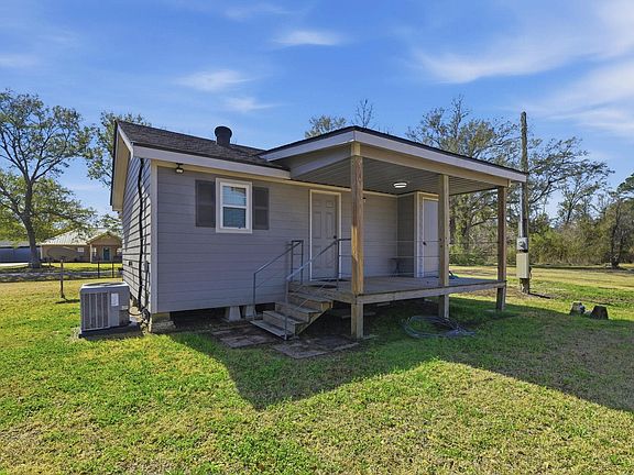 2nd image of 406 Neely Rd