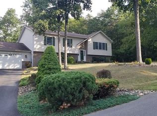 97 Maple Leaf St, Ridgeley, WV 26753