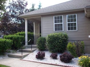 403 Bryant Ct, Fishkill, NY 12524