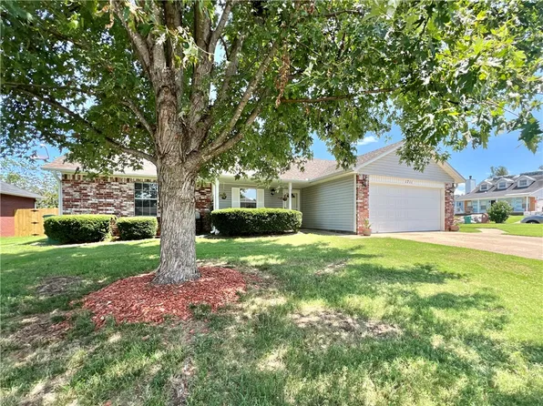 1711 S Beth Dr, Rogers, AR 72758