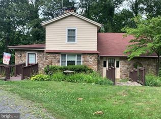 1202 Ridgeway Rd, Front Royal, VA 22630