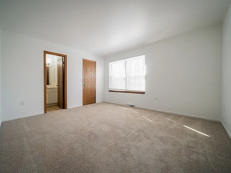 Eventide - Bedroom 2