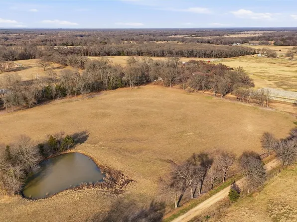 36200 County Line Rd, Sumner, TX 75486