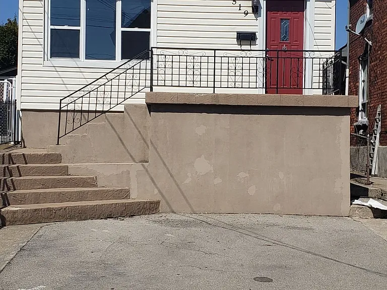 519 Catharine St N #MAIN LEVEL — Photo 20