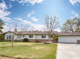 1710 Teague Ave, Clovis, CA