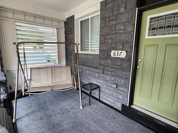 3rd image of 637-639 Bell St