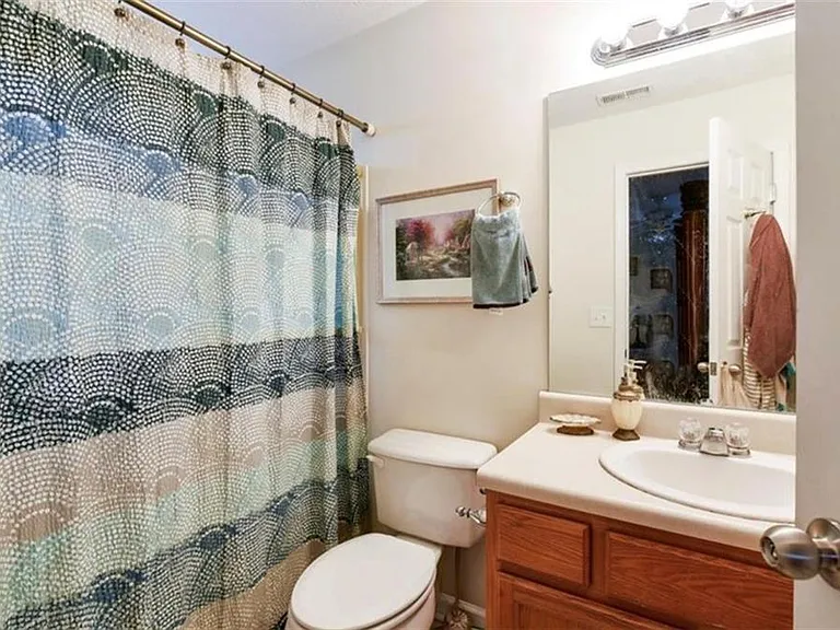 324 Greystone Pkwy — Photo 13