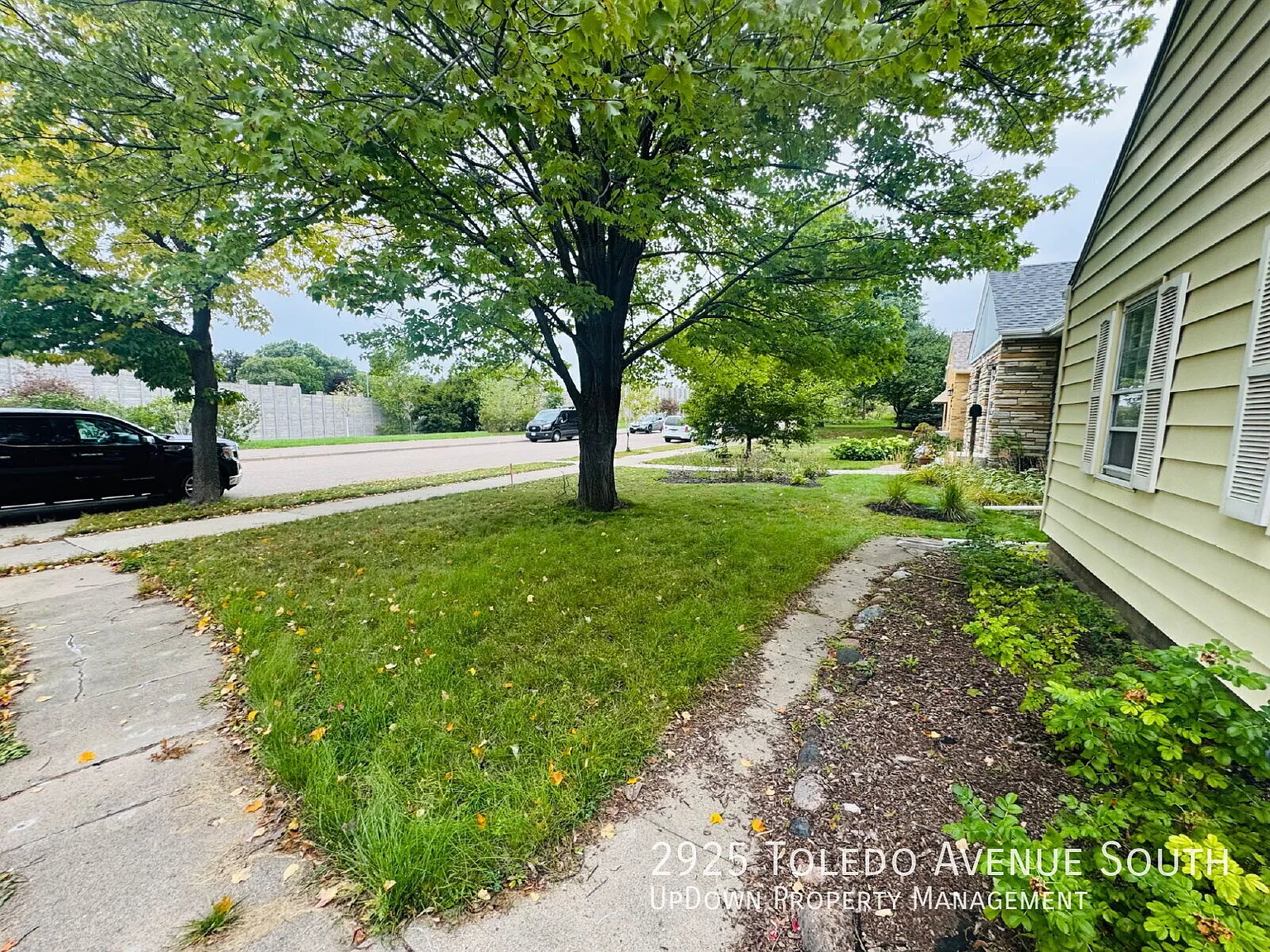 Charming 4-Bed St. Louis Park Home with Gleaming Hardwood Floors & Spacious Living! — Photo 4