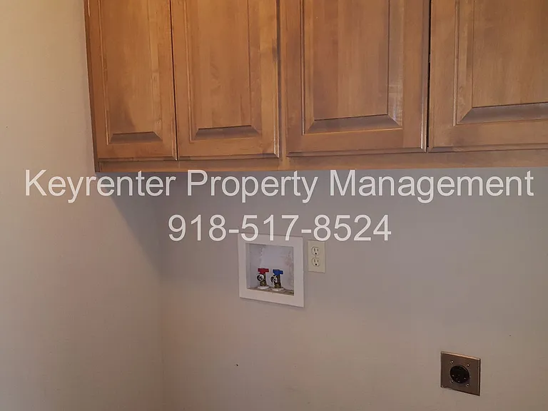 25620 Briar Dr — Photo 13