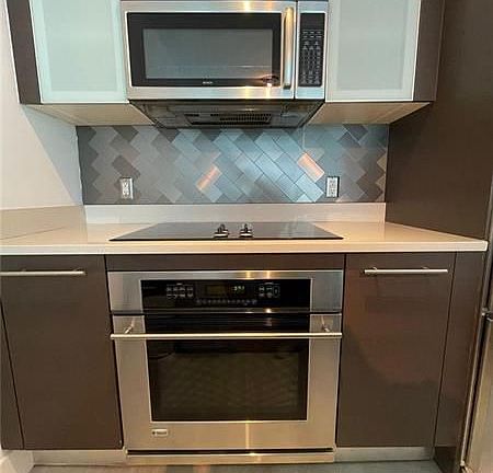 5th image of 500 Brickell Ave APT 3306