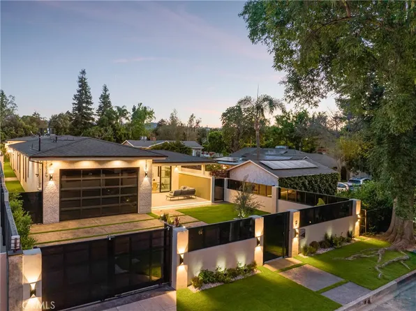 11826 Kling St, Valley Village, CA 91607