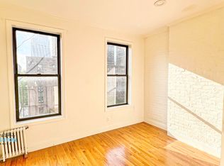 108 9th Ave #2B, New York, NY 10011