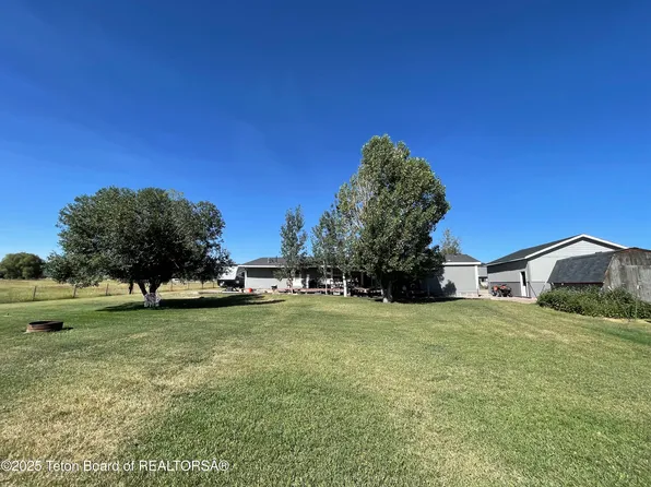 350 Worton Ln, Auburn, WY 83111