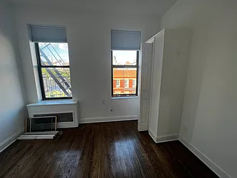 Rented by Salon Realty Corp